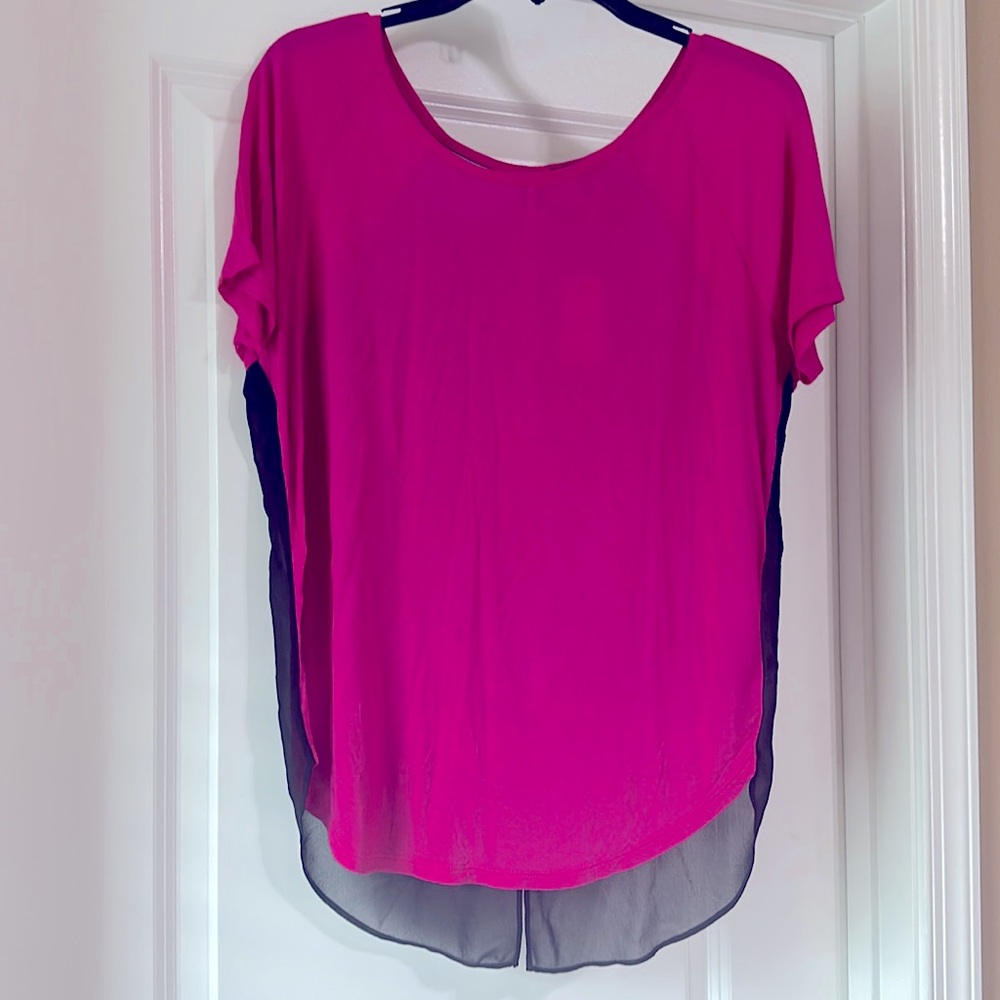 Women’s Express T-shirt - Open Back - Size S
